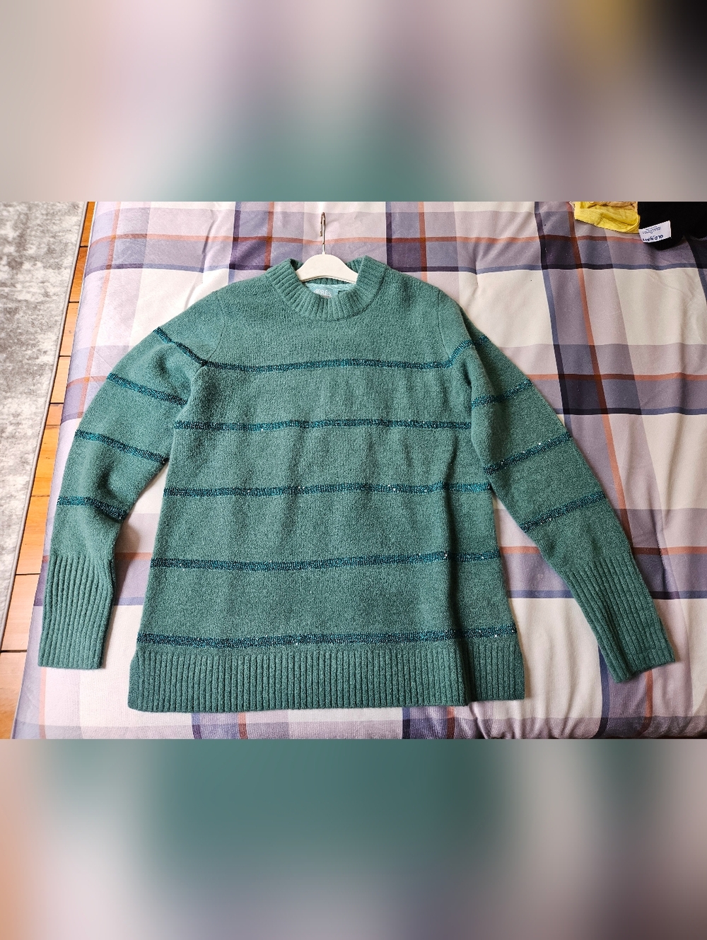 Isaac Mizrahi Green Sparkle Sweater